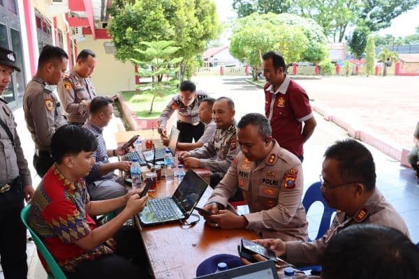 kapolres_nias_pantau_dan_amankan_aktivitasi_penerapan_ikd_di_gunungsitoli