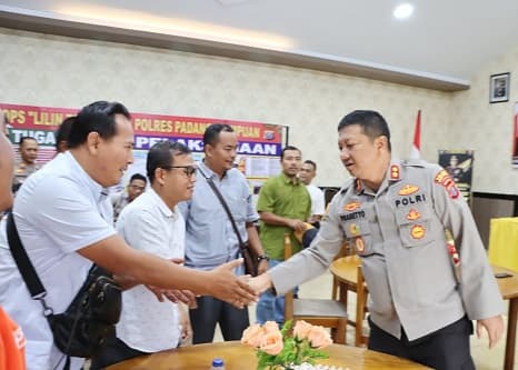 kapolres_padangsidimpuan_jadikan_hpn_2023_momen_pererat_silaturahmi_pers_dan_polri
