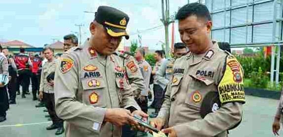 kapolres_pelabuhan_belawan_mendadak_periksa_senjata_dan_urine_personel