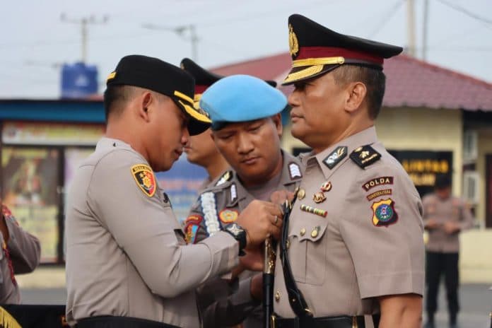 kapolres_pelabuhan_belawan_pimpin_sertijab_kapolsek_dan_kabag_ops