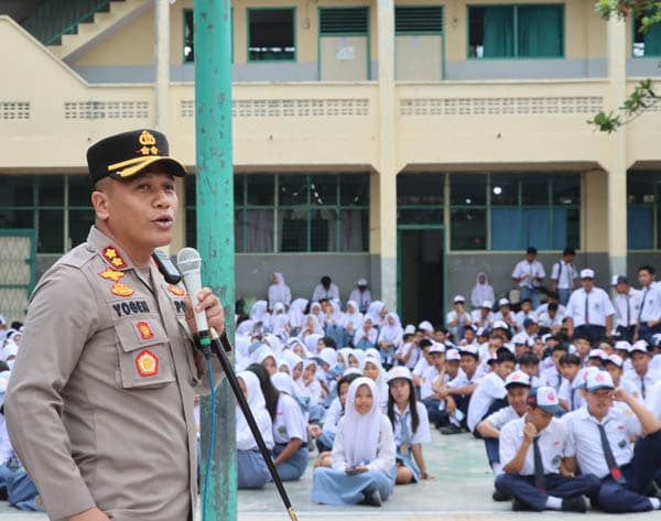 kapolres_siantar_imbau_para_pelajar_tidak_terlibat_kenakalan_remaja
