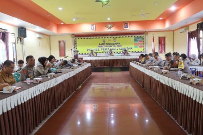 kapolres_siantar_minta_pagu_ta_2025_disusun_dengan_cermat