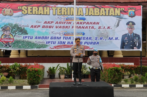 kapolres_siantar_pimpin_sertijab_kasat_intel_dan_kapolsek