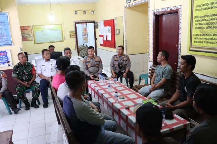 kapolres_simalungun_dan_pemuda_terminal_sosor_saba_bahas_isu_pemalakan_di_even_rally_parapat