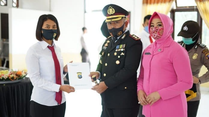 kapolres_simalungun_polwan_makin_semangat_hadapi_tantangan_tugas