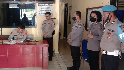 kapolres_simalungun_sidak_ke_polsek_panei_tongah