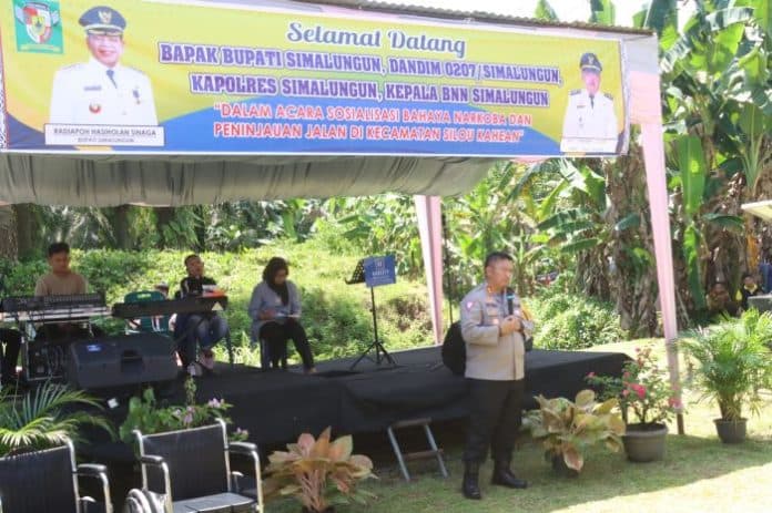 kapolres_simalungun_tinjau_perbaikan_infrastruktur_di_silou_kahean