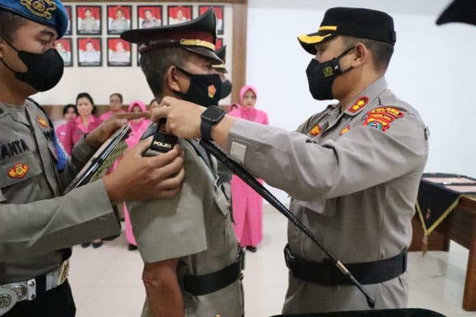 kapolres_tanah_karo_pimpin_sertijab_kapolsek_berastagi_dan_barusjahe