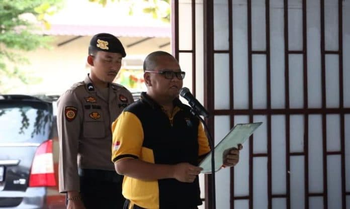 kapolres_tanjungbalai_ajak_personelnya_perhatikan_masyarakat_yang_membutuhkan_bantuan