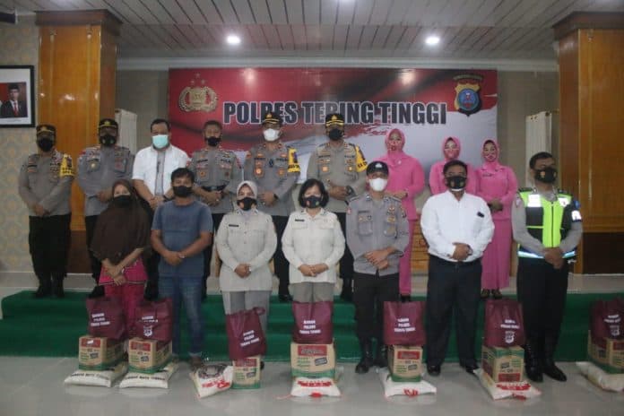 kapolres_tebing_tinggi_beri_dispensasi_3_hari_bagi_personil_terdampak_banjir