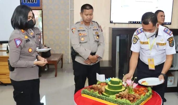 kapolres_tebing_tinggi_hadiri_syukuran_hari_lalu_lintas_bhayangkara_ke_67