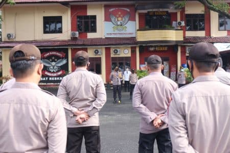 kapolres_tebing_tinggi_perintahkan_personil_cek_kelangkaan_bbm_di_spbu