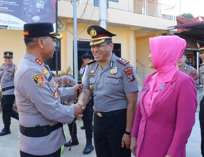 kapolres_tebing_tinggi_pimpin_upacara_kenaikan_pangkat_37_personel