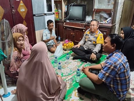 kapolresta_deli_serdang_kunjungi_korban_geng_motor