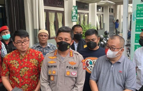 kapolrestabes_medan_datangi_rs_bandung_janji_usut_pelaku_penyerangan