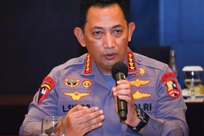 kapolri_minta_jajaran_perbanyak_patroli_antisipasi_pemalakan_saat_libur_nataru