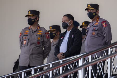 kapolri_minta_kasatwil_tindak_tegas_polisi_yang_langgar_aturan