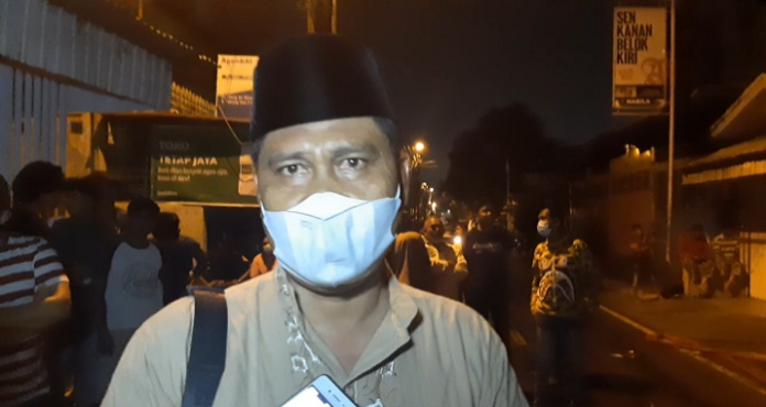 kapolsek_medan_area_sahur_di_lokasi_kebakaran