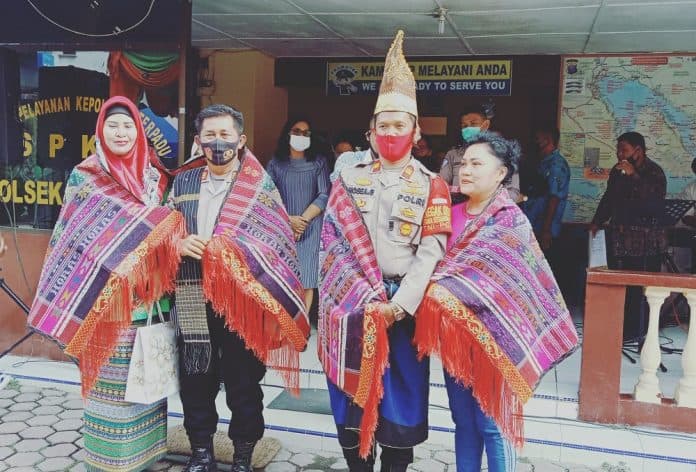 kapolsek_parapat_akp_irsol_gelar_temu_pisah_sederhana