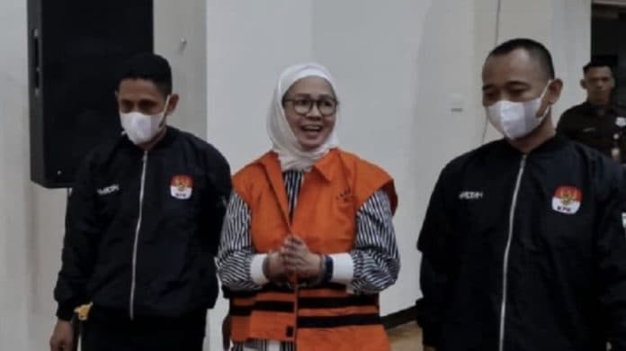 karen_agustiawan_ditahan_kpk_pertamina_menghormati_proses_hukum