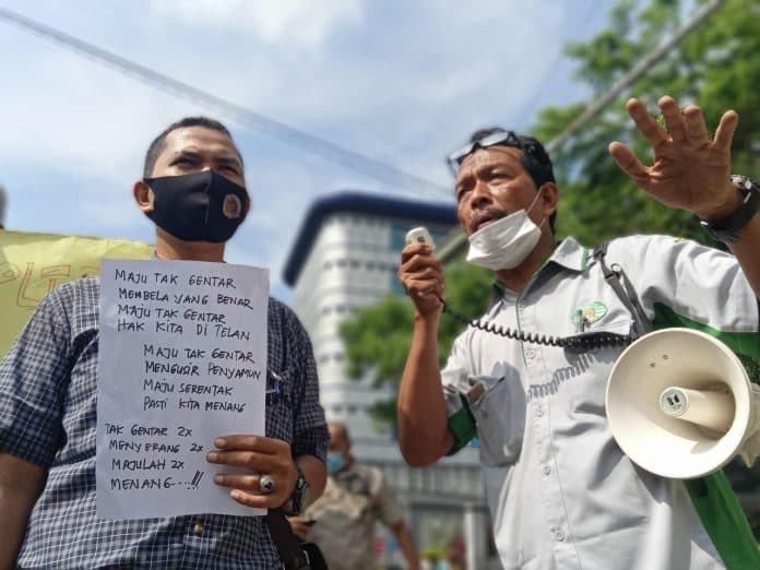 karyawan_pd_pasar_medan_tuntut_pembayaran_thr_natal_2020
