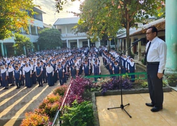 kasat_intel_polres_tebing_tinggi_bijak_gunakan_media_sosial