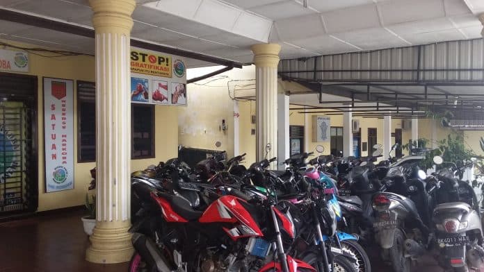 kasat_narkoba_bb_kasus_narkoba_tak_dapat_diambil_tanpa_vonis_pengadilan