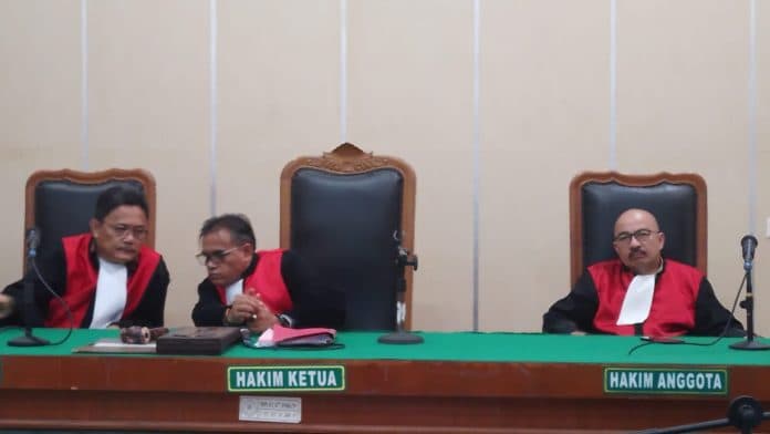 kasus_binomo_fakar_suhartami_dituntut_8_tahun_penjara_dan_asetnya_disita
