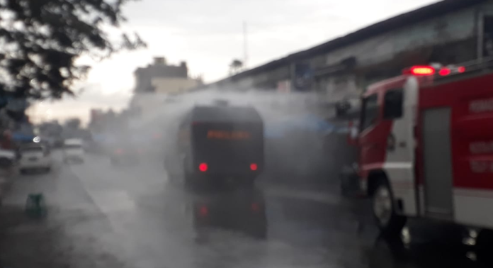 kasus_covid_19_meningkat_di_siantar_pajak_parluasan_disemprot_disinfektan