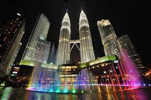 kasus_covid_19_menurun_malaysia_cabut_wajib_masker_per_1_mei_2022