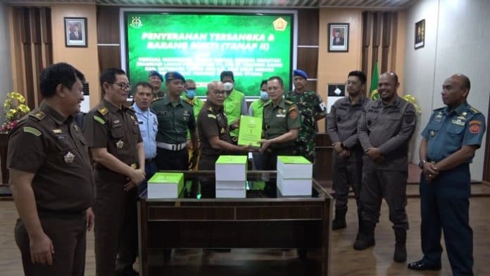 kasus_dugaan_koneksitas_korupsi_eradikasi_lahan_pt_psu_pidmil_kejatisu_lakukan_tahap_ii