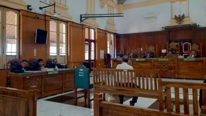 kasus_korupsi_apd_covid_19_saksi_ppk_akui_terima_uang_rp75_juta