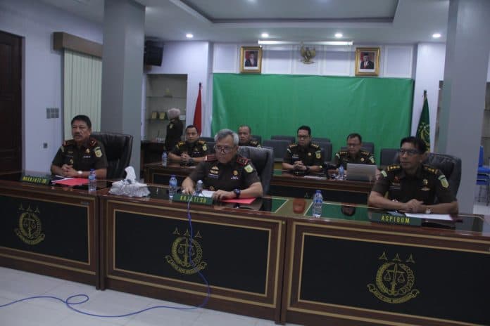 kasus_penggelapan_hp_dan_curi_sawit_kejatisu_tempuh_jalur_pendekatan_rj