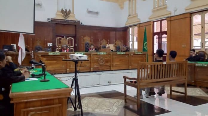 kasus_penggelembungan_suara_pemilu_2024_hakim_tolak_eksepsi_tiga_oknum_ppk_medan_timur