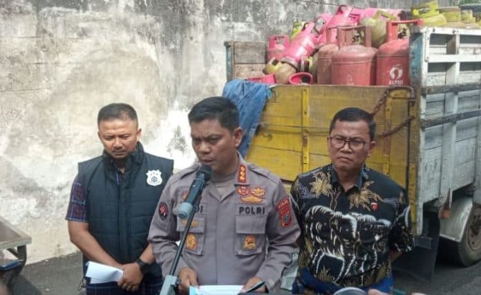 kasus_pengoplosan_elpiji_di_medan_sunggal_tiga_orang_resmi_jadi_tersangka