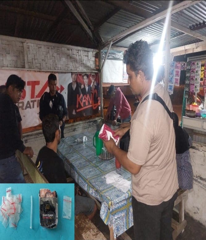 katongi_sabu_dan_duduk_di_warung_dp_ditangkap_polisi