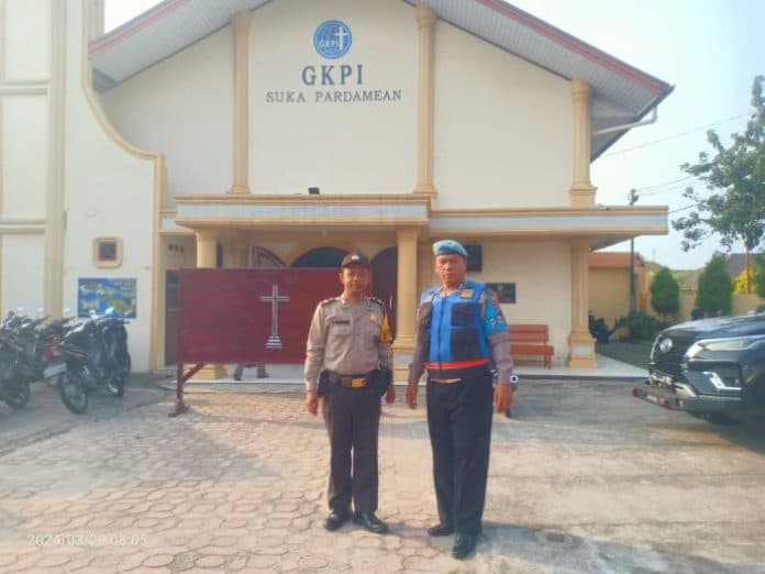 kawal_pelaksanaan_jumat_agung_polres_siantar_turunkan_126_personel_gabungan