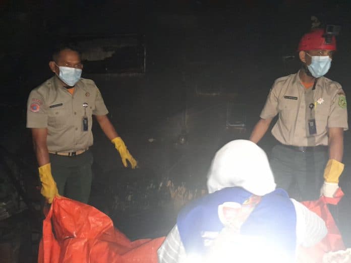 kebakaran_di_jalan_brigjen_zein_hamid_tewaskan_sepasang_suami_istri