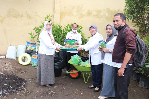kebun_sekolah_diharapkan_cegah_kerawanan_pangan_anak_usia_dini_di_medan