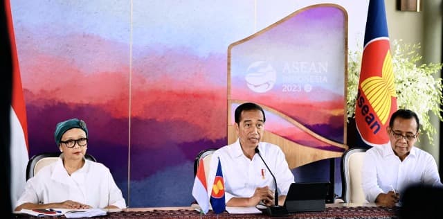 kecam_serangan_diplomat_asean_jokowi_minta_kekerasan_di_myanmar_dihentikan