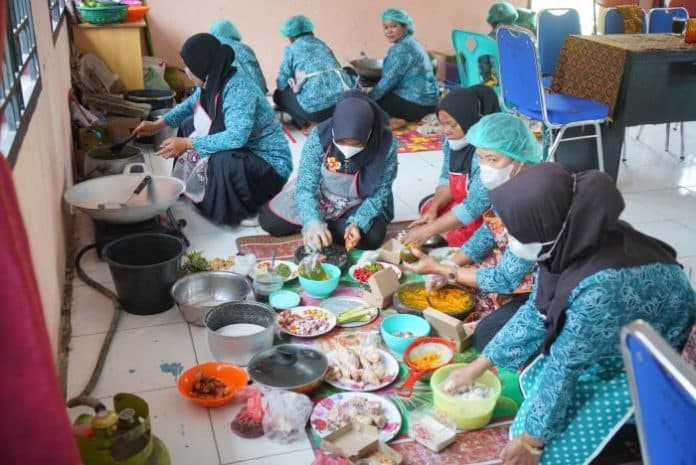 kecamatan_pggs_gelar_lomba_makanan_tradisional_pakpak