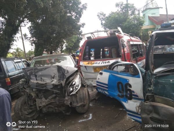 kecelakaan_beruntun_di_simalungun_ini_data_para_korban