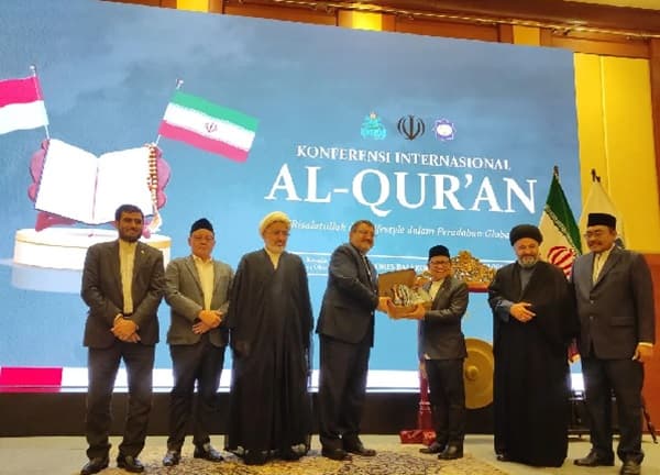 kedubes_iran_gelar_konferensi_internasional_al_quran_di_jakarta