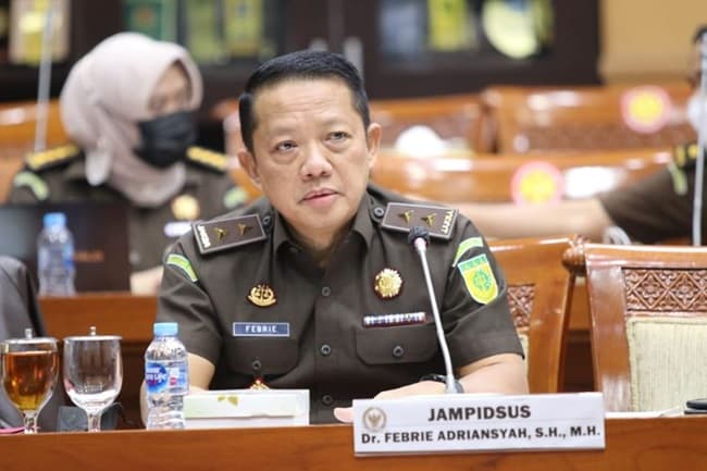 kejagung_ott_3_hakim_yang_vonis_bebas_terdakwa_kasus_pembunuhan