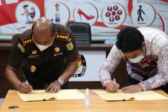 kejari_dan_kpu_medan_laksanakan_penandatangan_kerjasama