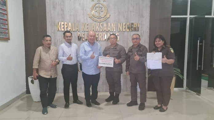kejari_deli_serdang_terima_uang_pengganti_rp858_m_perkara_korupsi_tamin_sukardi