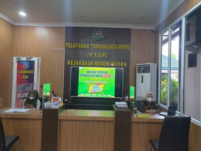 kejari_medan_luncurkan_pelayanan_terpadu_satu_pintu