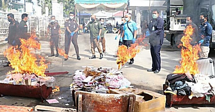 kejari_medan_musnahkan_barbut_narkotika_seharga_rp17_milliar