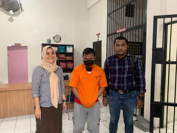 kejari_medan_tahan_youtuber_kasus_penistaan_agama