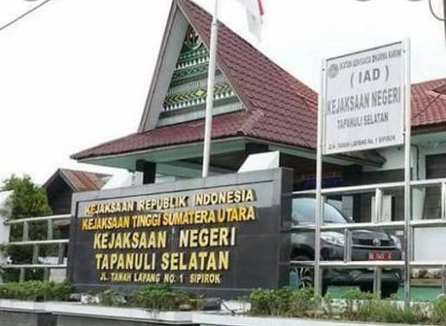 kejari_tapsel_periksa_sejumlah_pengurus_koni_terkait_dugaan_korupsi